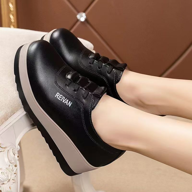 Zapato feminino de cuero REIVAN